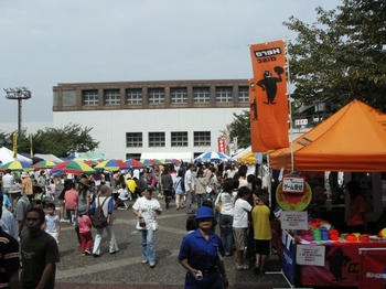 081003_05_PIAfesta 076_mini.jpg
